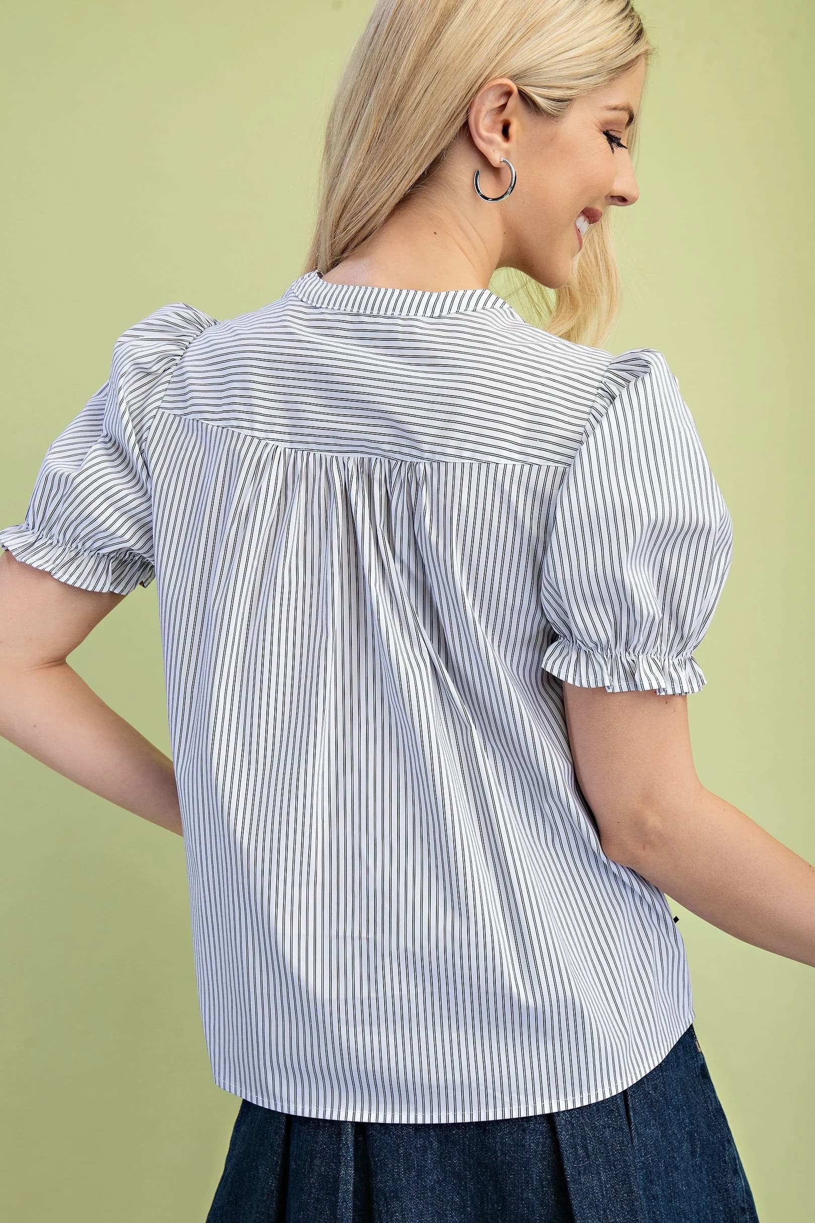 TG1589 - WHITE / BLACK