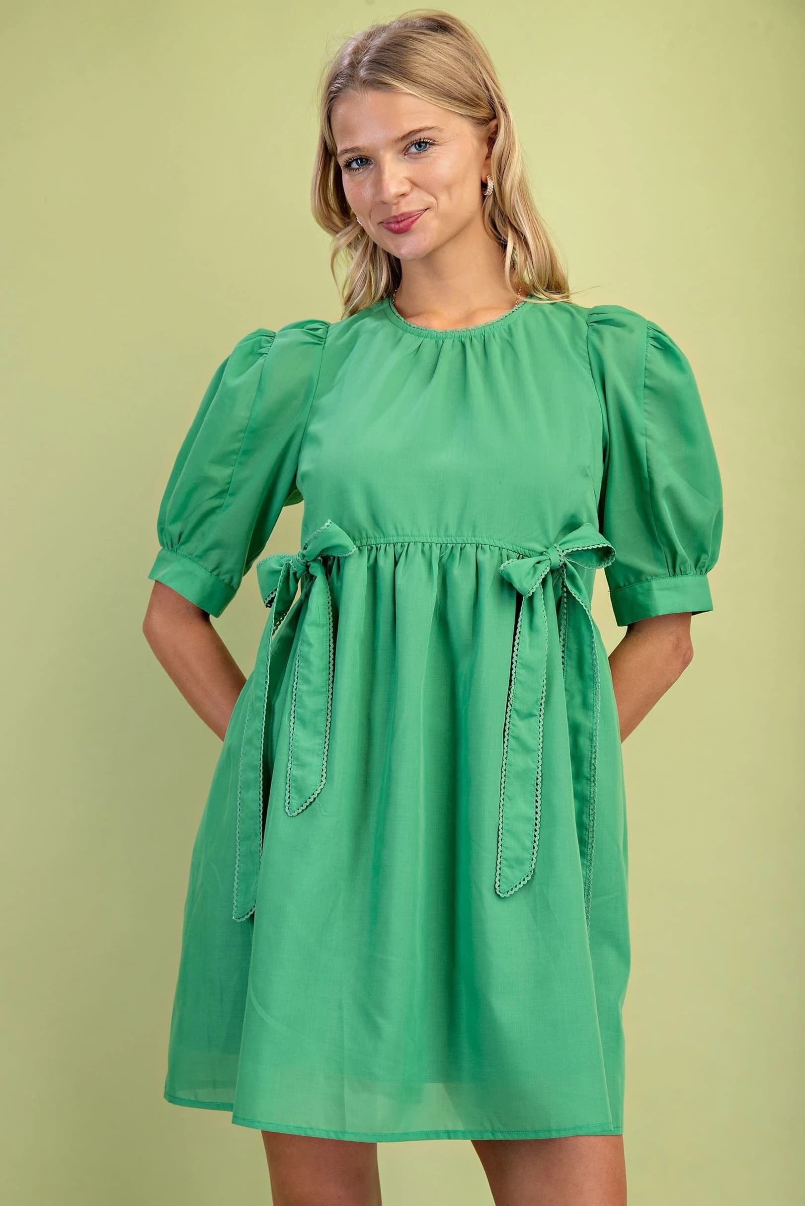 TG1587 - APPLE GREEN