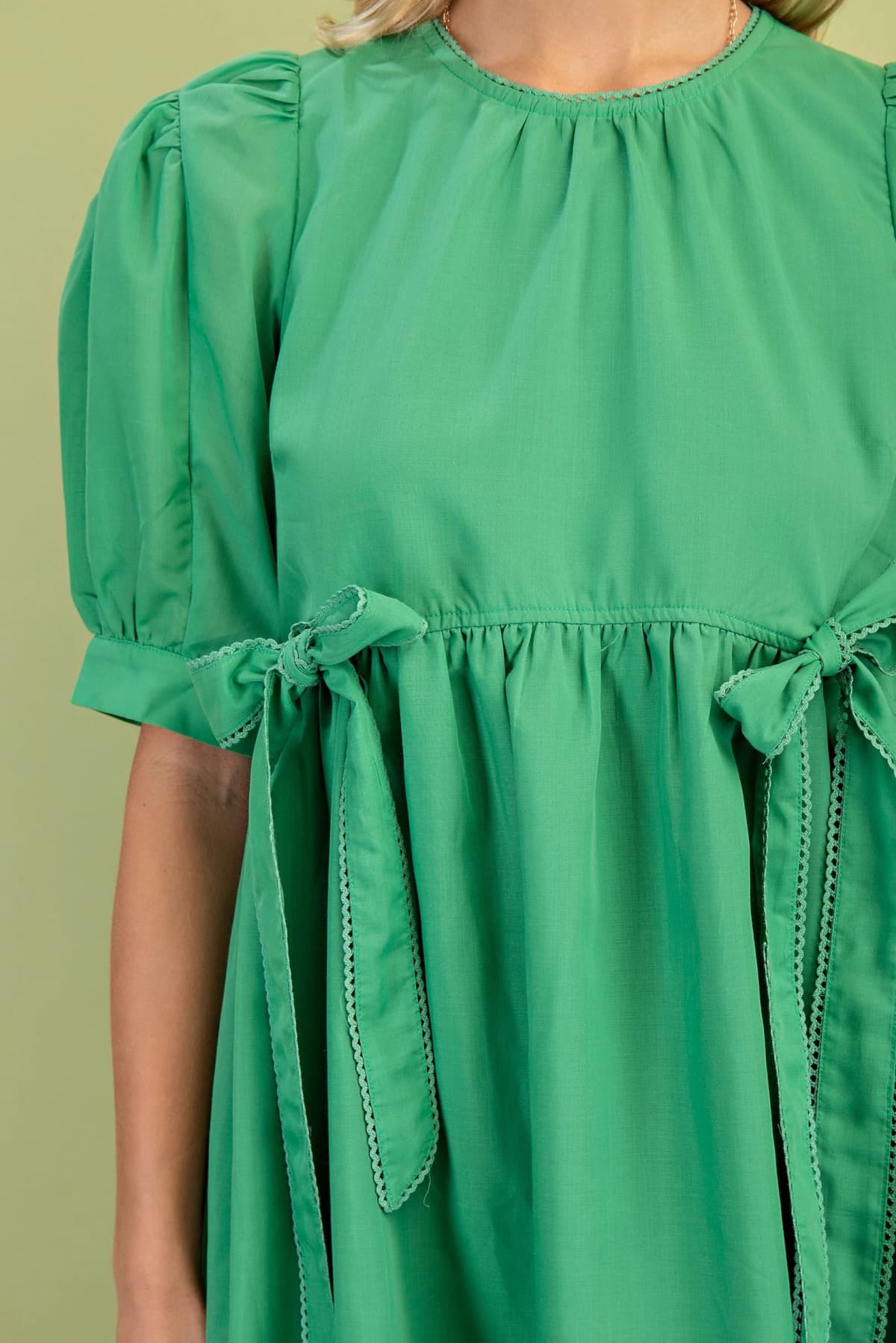 TG1587 - APPLE GREEN