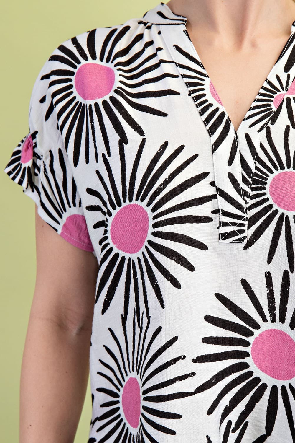 TG1681 - BLACK / PINK