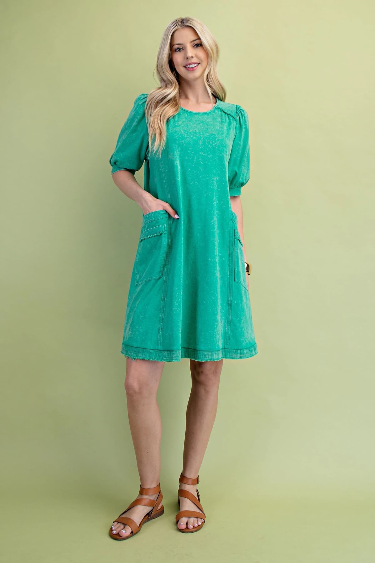 TE1182 - KELLY GREEN