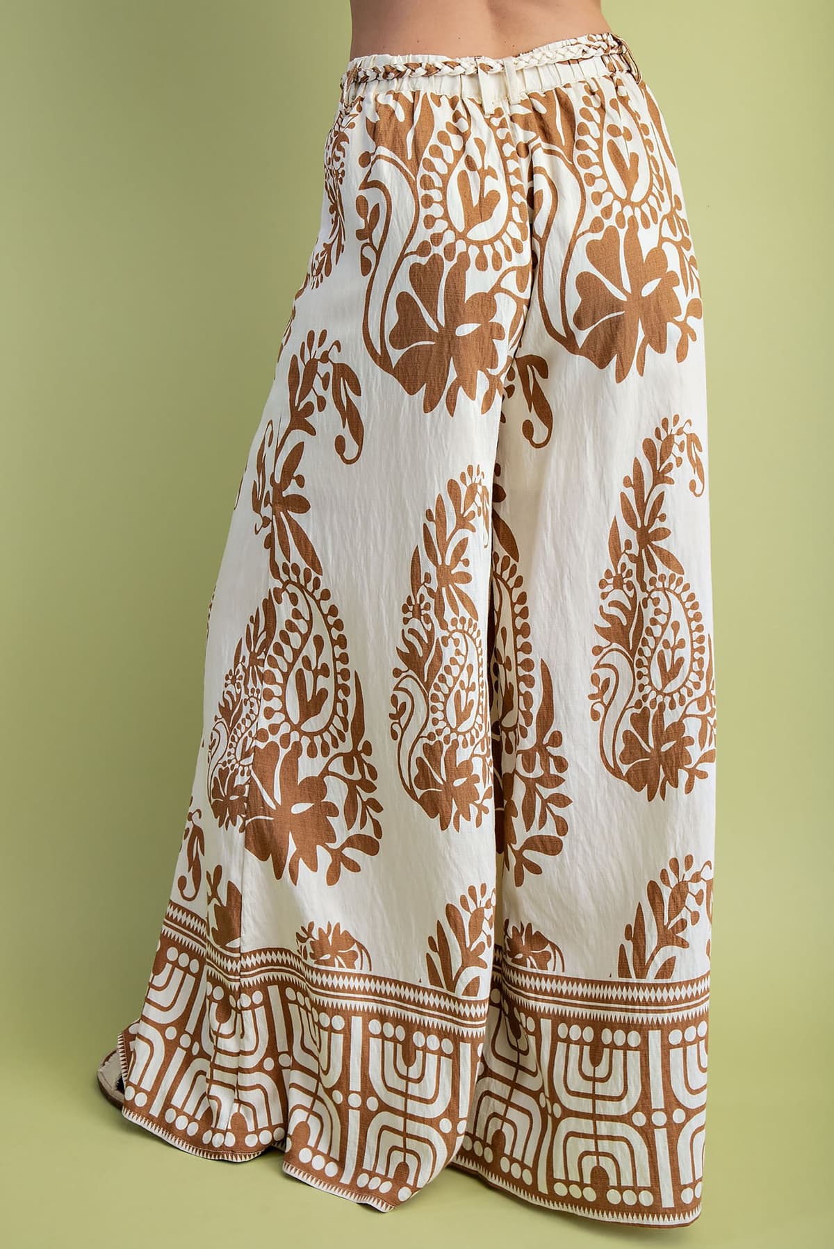 TE1214 - MOCHA / IVORY