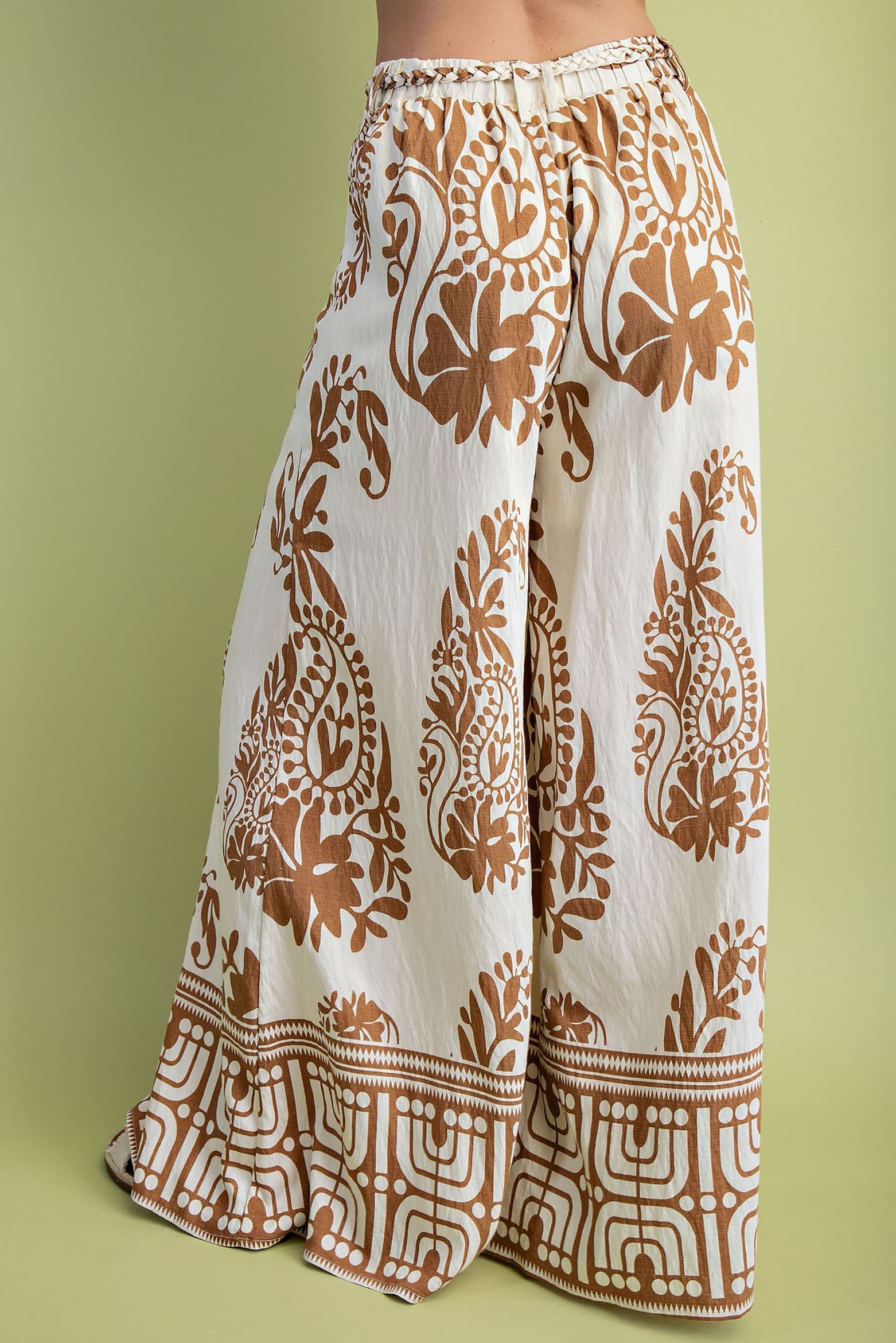 TE1214 - MOCHA / IVORY