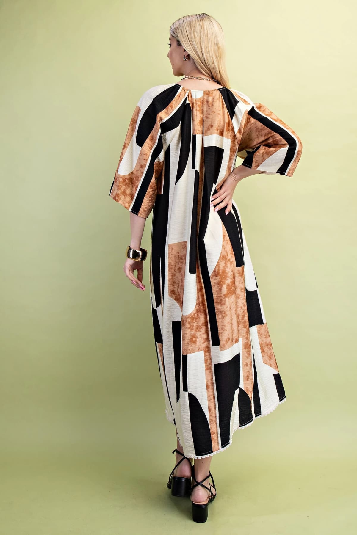 TE1379 - BLACK/TAUPE MIX