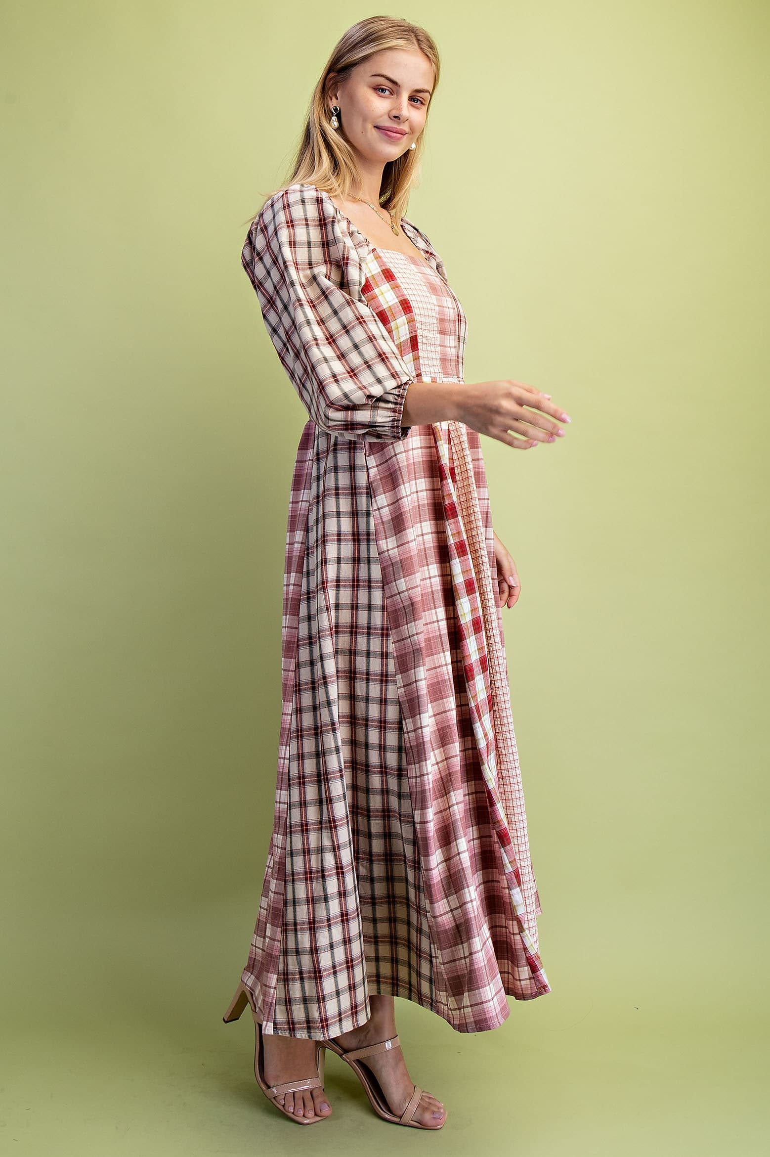 TE1532 - RED / CREAM