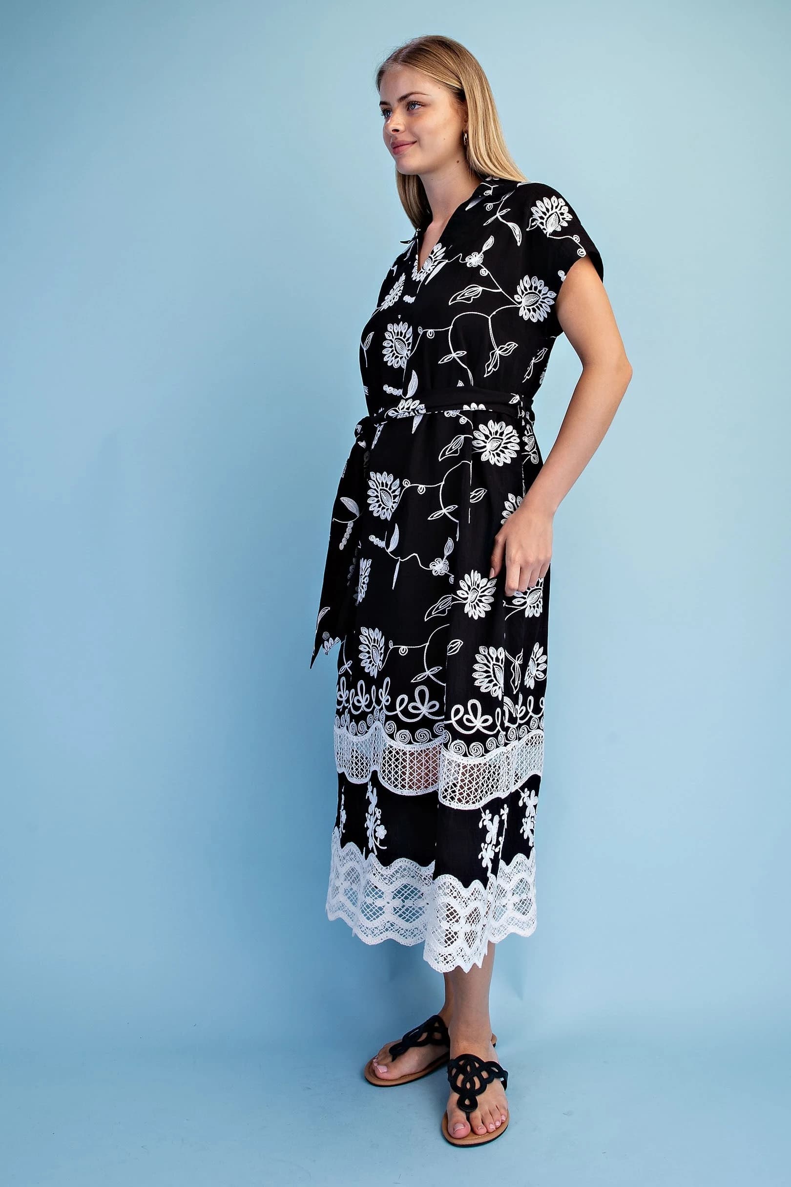 TE2081 - BLACK