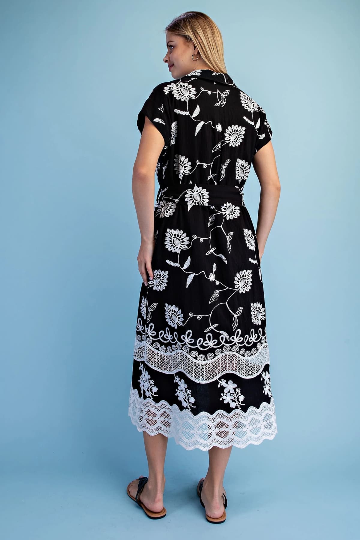 TE2081 - BLACK